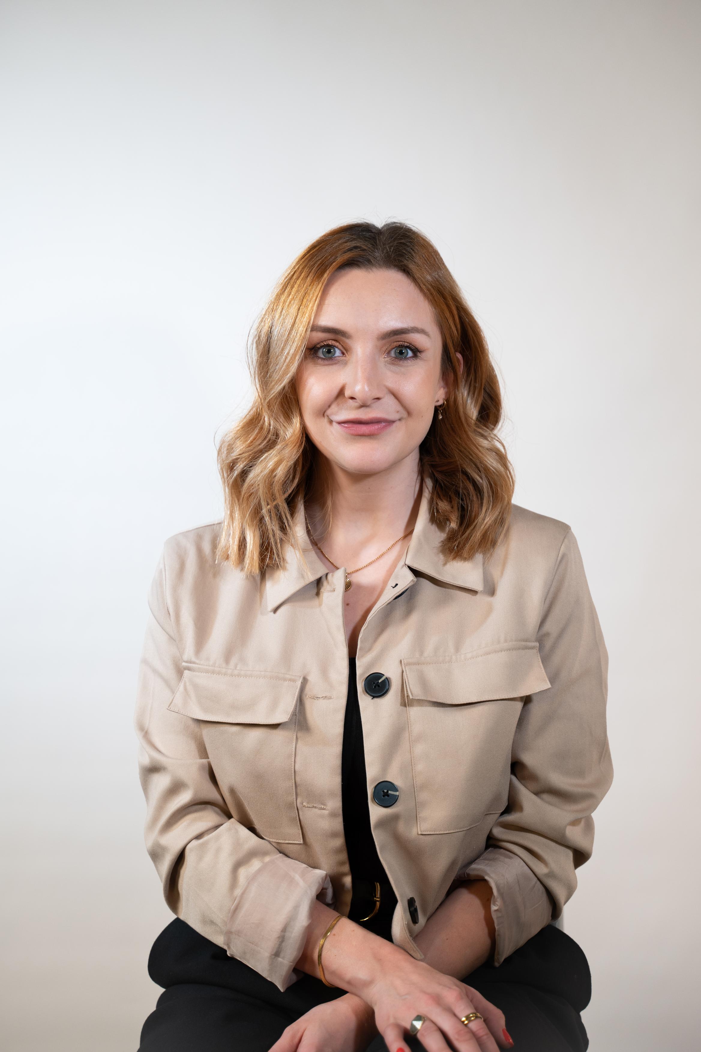 Frances Carter Headshot